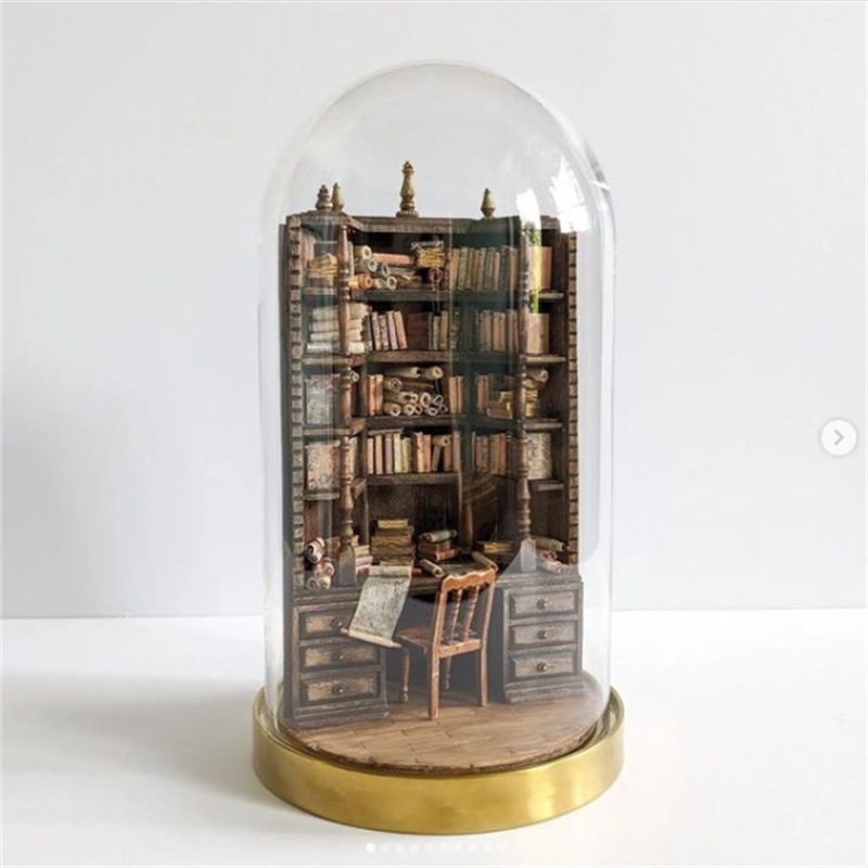 Miniature Bookcase Bookshelf D - огляд і ціна Vintage Collectible Books
